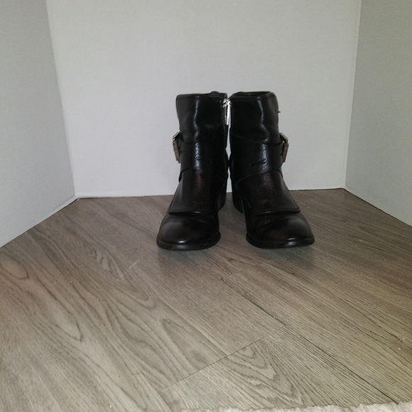 Donald Kilmer "Diem" Bootie - Picture 2 of 10